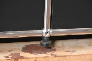 中古　スイス　USMハラー(USM Haller)　ホームオフィスにもおすすめなスッキリとしたデザインのサイドキャビネット・扉4つタイプ　定価約42万4千円　(R-084836)