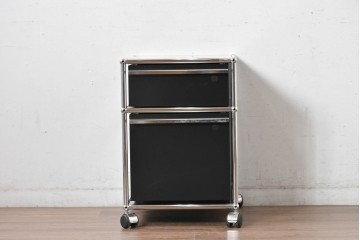 中古　スイス　USMハラー(USM Haller)　ロールボーイ(ROLLBOY)　ホームオフィスにもおすすめなスッキリとしたデザインのトレー付きデスクワゴン　定価約20万2千円相当　(R-084838)