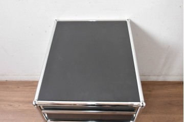 中古　スイス　USMハラー(USM Haller)　ロールボーイ(ROLLBOY)　ホームオフィスにもおすすめなスッキリとしたデザインのトレー付きデスクワゴン　定価約20万2千円相当　(R-084838)