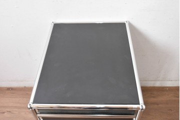 中古　スイス　USMハラー(USM Haller)　ロールボーイ(ROLLBOY)　ホームオフィスにもおすすめなスッキリとしたデザインのトレー付きデスクワゴン　定価約20万2千円相当　(R-084839)