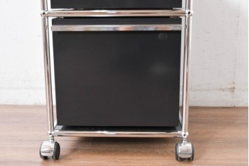 中古　スイス　USMハラー(USM Haller)　ロールボーイ(ROLLBOY)　ホームオフィスにもおすすめなスッキリとしたデザインのトレー付きデスクワゴン　定価約20万2千円相当　(R-084839)