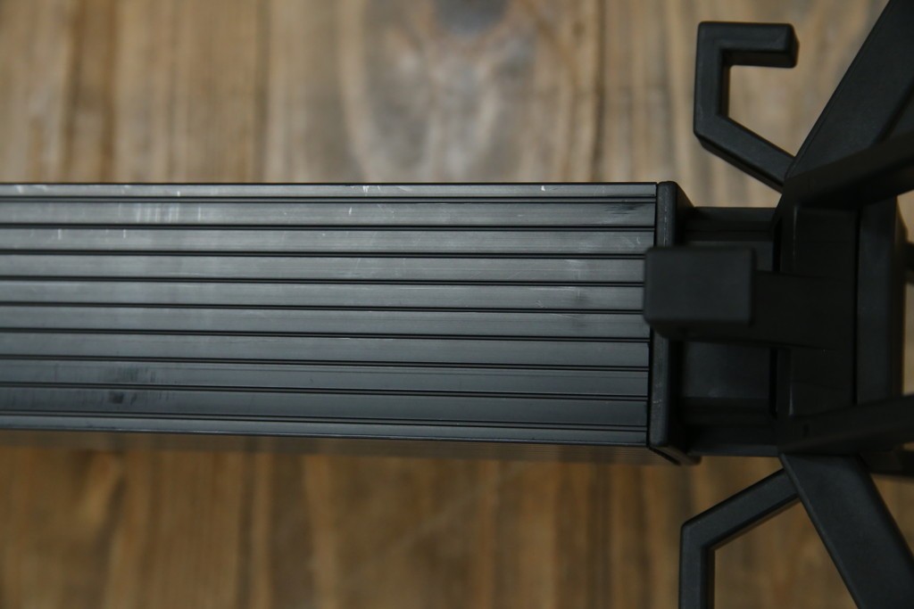 中古　美品　Cassinaixc.(カッシーナイクスシー)取り扱い　イタリア　カルテル(Kartell)　ミケーレ・デ・ルッキ(MICHELE DE LUCCHI)デザイン　セグメンティ(SEGMENTI )5160　傘ホルダー付きポールハンガー　定価約5万円　(R-084841)