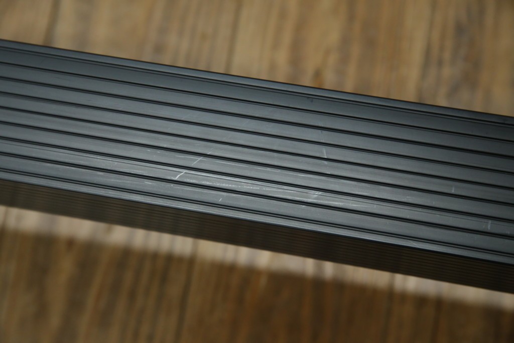 中古　美品　Cassinaixc.(カッシーナイクスシー)取り扱い　イタリア　カルテル(Kartell)　ミケーレ・デ・ルッキ(MICHELE DE LUCCHI)デザイン　セグメンティ(SEGMENTI )5160　傘ホルダー付きポールハンガー　定価約5万円　(R-084841)