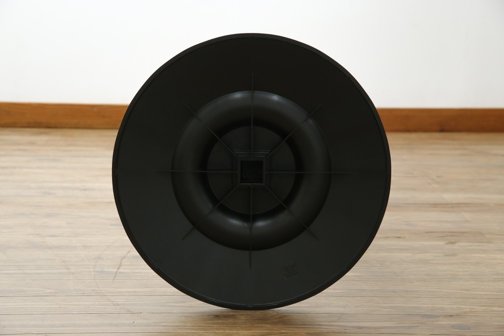 中古　美品　Cassinaixc.(カッシーナイクスシー)取り扱い　イタリア　カルテル(Kartell)　ミケーレ・デ・ルッキ(MICHELE DE LUCCHI)デザイン　セグメンティ(SEGMENTI )5160　傘ホルダー付きポールハンガー　定価約5万円　(R-084841)