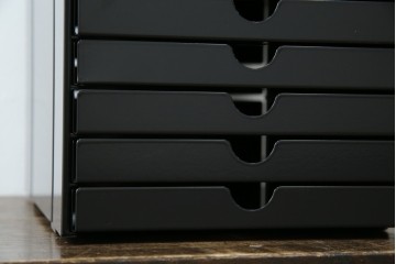 中古　美品　スイス　USMハラー(USM Haller)　イノス(INOS BOX)　ホームオフィスにもおすすめなスッキリとしたデザインの10段レターケース　定価約3万7千円　(R-084843)