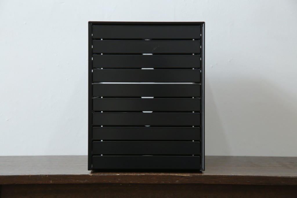 中古　美品　スイス　USMハラー(USM Haller)　イノス(INOS BOX)　ホームオフィスにもおすすめなスッキリとしたデザインの10段レターケース　定価約3万7千円　(R-084843)