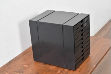 中古　美品　スイス　USMハラー(USM Haller)　イノス(INOS BOX)　ホームオフィスにもおすすめなスッキリとしたデザインの10段レターケース　定価約3万7千円相当　(R-084843)