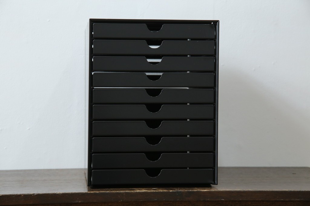 中古　美品　スイス　USMハラー(USM Haller)　イノス(INOS BOX)　ホームオフィスにもおすすめなスッキリとしたデザインの10段レターケース　定価約3万7千円　(R-084844)