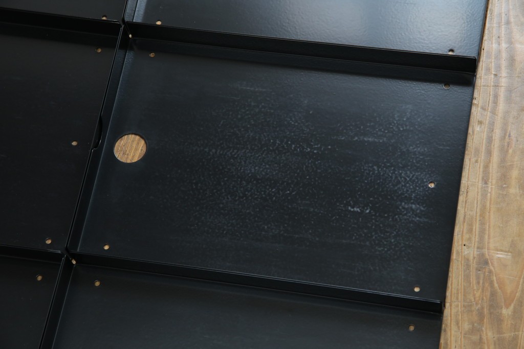 中古　美品　スイス　USMハラー(USM Haller)　イノス(INOS BOX)　ホームオフィスにもおすすめなスッキリとしたデザインの10段レターケース　定価約3万7千円　(R-084844)