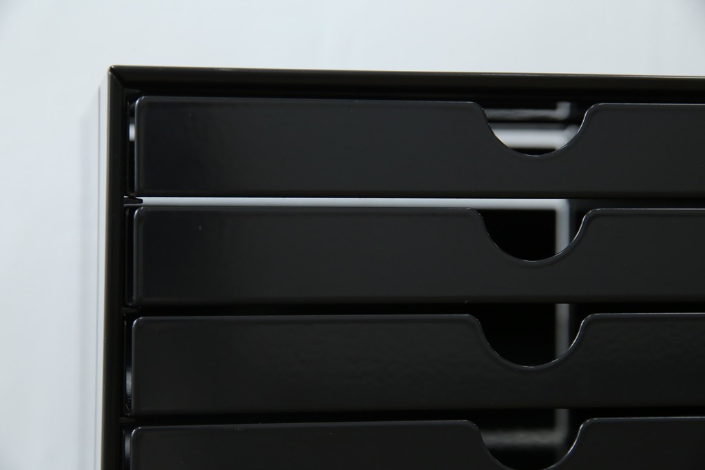 中古　美品　スイス　USMハラー(USM Haller)　イノス(INOS BOX)　ホームオフィスにもおすすめなスッキリとしたデザインの10段レターケース　定価約3万7千円　(R-084844)