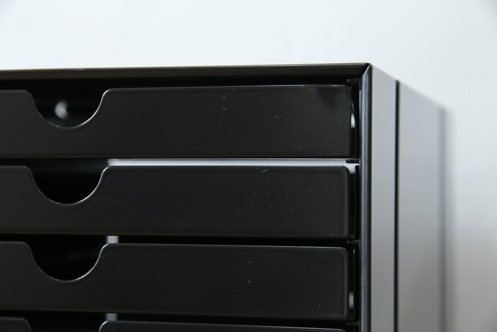 中古　美品　スイス　USMハラー(USM Haller)　イノス(INOS BOX)　ホームオフィスにもおすすめなスッキリとしたデザインの10段レターケース　定価約3万7千円　(R-084844)