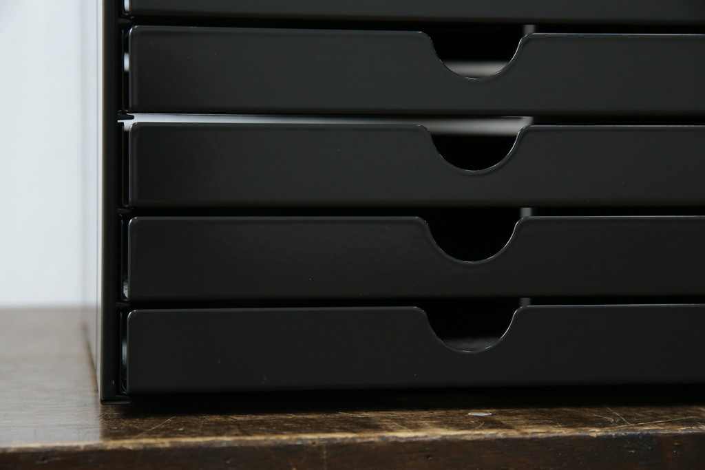 中古　美品　スイス　USMハラー(USM Haller)　イノス(INOS BOX)　ホームオフィスにもおすすめなスッキリとしたデザインの10段レターケース　定価約3万7千円　(R-084844)