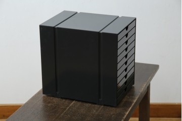 中古　美品　スイス　USMハラー(USM Haller)　イノス(INOS BOX)　ホームオフィスにもおすすめなスッキリとしたデザインの10段レターケース　定価約3万7千円　(R-084845)