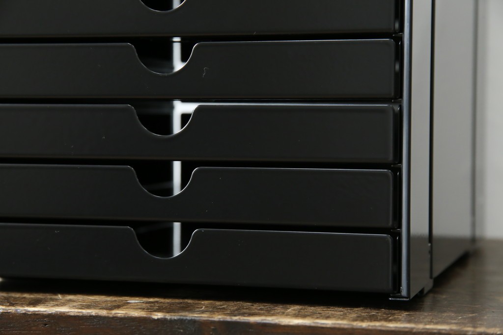 中古　美品　スイス　USMハラー(USM Haller)　イノス(INOS BOX)　ホームオフィスにもおすすめなスッキリとしたデザインの10段レターケース　定価約3万7千円　(R-084845)