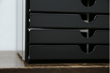 中古　美品　スイス　USMハラー(USM Haller)　イノス(INOS BOX)　ホームオフィスにもおすすめなスッキリとしたデザインの10段レターケース　定価約3万7千円　(R-084845)