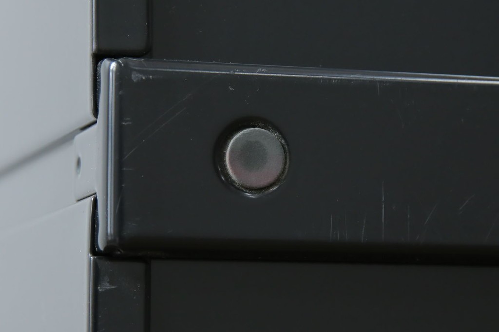 中古　美品　スイス　USMハラー(USM Haller)　イノス(INOS BOX)　ホームオフィスにもおすすめなスッキリとしたデザインの10段レターケース　定価約3万7千円　(R-084845)