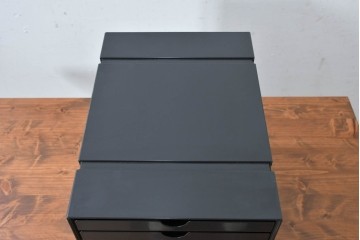 中古　美品　スイス　USMハラー(USM Haller)　イノス(INOS BOX)　ホームオフィスにもおすすめなスッキリとしたデザインの10段レターケース　定価約3万7千円相当　(R-084846)