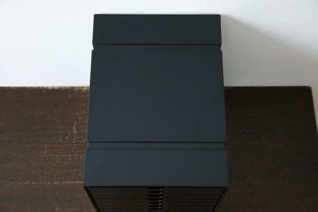 中古　美品　スイス　USMハラー(USM Haller)　イノス(INOS BOX)　ホームオフィスにもおすすめなスッキリとしたデザインの10段レターケース　定価約3万7千円相当　(R-084846)