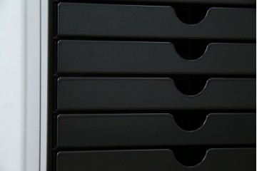 中古　美品　スイス　USMハラー(USM Haller)　イノス(INOS BOX)　ホームオフィスにもおすすめなスッキリとしたデザインの10段レターケース　定価約3万7千円相当　(R-084846)