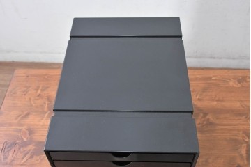 中古　美品　スイス　USMハラー(USM Haller)　イノス(INOS BOX)　ホームオフィスにもおすすめなスッキリとしたデザインの10段レターケース　定価約3万7千円相当　(R-084847)