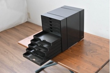 中古　美品　スイス　USMハラー(USM Haller)　イノス(INOS BOX)　ホームオフィスにもおすすめなスッキリとしたデザインの10段レターケース　定価約3万7千円相当　(R-084847)