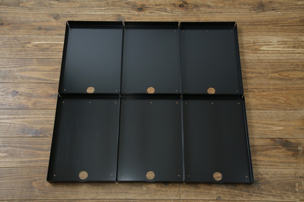 中古　美品　スイス　USMハラー(USM Haller)　イノス(INOS BOX)　ホームオフィスにもおすすめなスッキリとしたデザインの10段レターケース　定価約3万7千円相当　(R-084848)