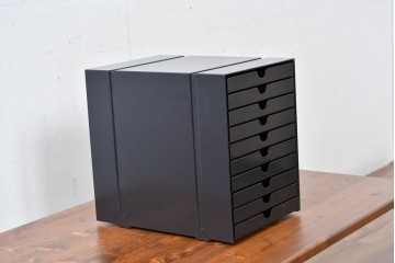 中古　美品　スイス　USMハラー(USM Haller)　イノス(INOS BOX)　ホームオフィスにもおすすめなスッキリとしたデザインの10段レターケース　定価約3万7千円相当　(R-084849)