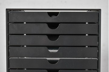 中古　美品　スイス　USMハラー(USM Haller)　イノス(INOS BOX)　ホームオフィスにもおすすめなスッキリとしたデザインの10段レターケース　定価約3万7千円相当　(R-084849)