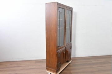 アメリカヴィンテージ　アメリカ高級家具　CENTURY FURNITURE(センチュリー・ファニチャー)　オーク材　エレガントな佇まいが魅力のブックケース　(R-084850)