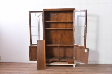 アメリカヴィンテージ　アメリカ高級家具　CENTURY FURNITURE(センチュリー・ファニチャー)　オーク材　エレガントな佇まいが魅力のブックケース　(R-084850)