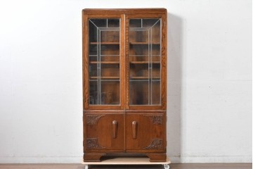 アメリカヴィンテージ　アメリカ高級家具　CENTURY FURNITURE(センチュリー・ファニチャー)　オーク材　エレガントな佇まいが魅力のブックケース　(R-084850)