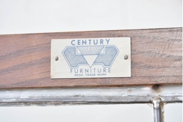 アメリカヴィンテージ　アメリカ高級家具　CENTURY FURNITURE(センチュリー・ファニチャー)　オーク材　エレガントな佇まいが魅力のブックケース　(R-084850)