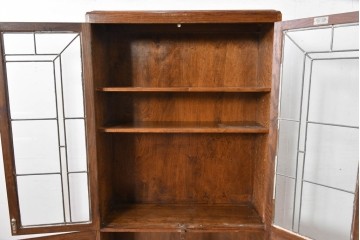 アメリカヴィンテージ　アメリカ高級家具　CENTURY FURNITURE(センチュリー・ファニチャー)　オーク材　エレガントな佇まいが魅力のブックケース　(R-084850)