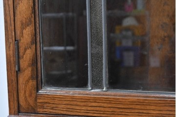 アメリカヴィンテージ　アメリカ高級家具　CENTURY FURNITURE(センチュリー・ファニチャー)　オーク材　エレガントな佇まいが魅力のブックケース　(R-084850)