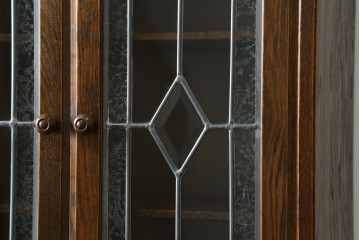 中古　三越伊勢丹　プロパティデザイン　カントリーハウス　Brugge(ブルージュ)　品のある佇まいが美しいステンドグラスキャビネット　(R-084851)