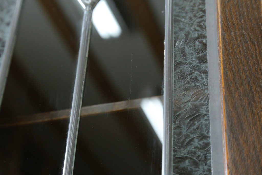 中古　三越伊勢丹　プロパティデザイン　カントリーハウス　Brugge(ブルージュ)　品のある佇まいが美しいステンドグラスキャビネット　(R-084851)