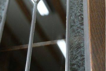 中古　三越伊勢丹　プロパティデザイン　カントリーハウス　Brugge(ブルージュ)　品のある佇まいが美しいステンドグラスキャビネット　(R-084851)