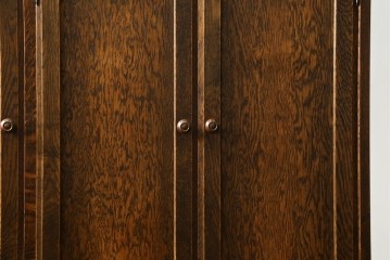 中古　三越伊勢丹　プロパティデザイン　カントリーハウス　Brugge(ブルージュ)　品のある佇まいが美しいステンドグラスキャビネット　(R-084851)