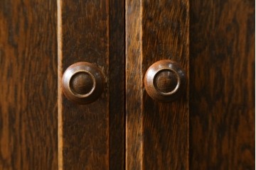 中古　三越伊勢丹　プロパティデザイン　カントリーハウス　Brugge(ブルージュ)　品のある佇まいが美しいステンドグラスキャビネット　(R-084851)