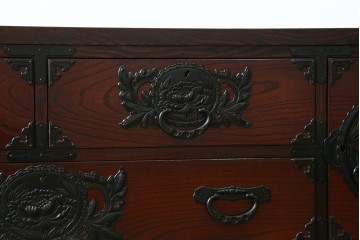 中古　仙台民芸箪笥(仙台箪笥)　欅産業　和の空間を格上げするローチェスト　(R-084852)