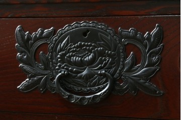 中古　仙台民芸箪笥(仙台箪笥)　欅産業　和の空間を格上げするローチェスト　(R-084852)
