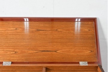中古　最高級　工芸家具　総欅(ケヤキ)材　総漆塗り　金蒔絵入り　紅葉の図　優雅な蒔絵が空間に華を添える天板上開きサイドボード　定価推定150万円以上　(R-084853)