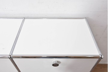 中古　スイス　USMハラー(USM Haller)　ホームオフィスにもおすすめなスッキリとしたデザインのサイドキャビネット・2段タイプ　定価約24万6千円相当　(R-084854)