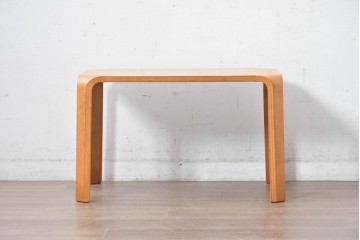 和製ヴィンテージ　天童木工(Tendo)　曲線が生み出すやわらかなシルエットが魅力のローテーブル　(R-084855)