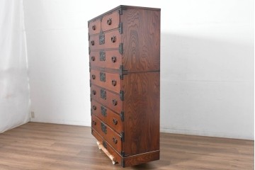 中古　岩谷堂箪笥　和の風格を感じる二段重ね衣装箪笥　(R-084857)