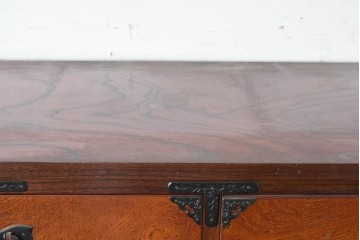 中古　岩谷堂箪笥　和の風格を感じる二段重ね衣装箪笥　(R-084857)