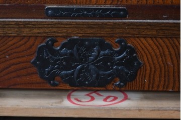 中古　岩谷堂箪笥　和の風格を感じる二段重ね衣装箪笥　(R-084857)