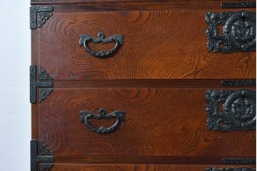 中古　岩谷堂箪笥　和の風格を感じる二段重ね衣装箪笥　(R-084857)