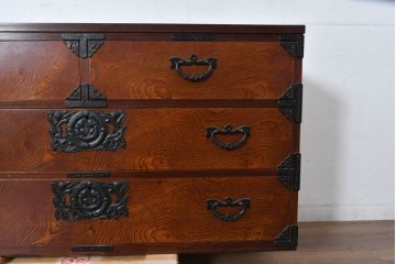 中古　岩谷堂箪笥　和の風格を感じる衣装箪笥ローチェスト・テレビ台　(R-084858)