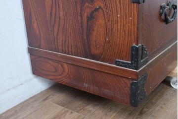 《天板取り付け加工費込み》中古　岩谷堂箪笥　和の風格を感じる衣装箪笥サイドチェスト　(R-084859)